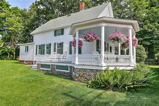 833 Main St, Warren, RI 02885