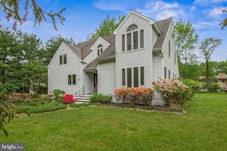 405 Holly Glen Dr, Cherry Hill, NJ 08034