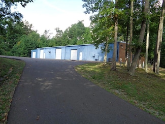 155 Philpot Ln, Beaver, WV 25813