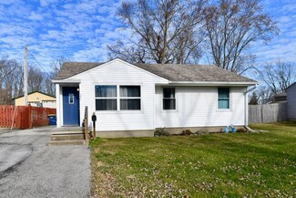 550 Ardmoor Dr, Whiteland, IN 46184