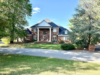 14 Windy Hills Dr, Somerset, KY 42501