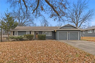 105 E 109th St, Kansas City, MO 64114