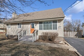 33187 N Eastview Ave, Grayslake, IL 60030