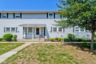 20 Woodbridge Rd Unit 20, Chicopee, MA 01022