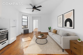 406 W 47th St Unit 2-D, New York, NY 10036