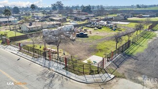 601 Watts Dr, Bakersfield, CA 93307