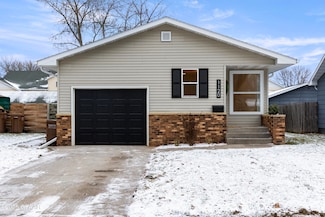 1120 4th Ave NW, East Grand Forks, MN 56721