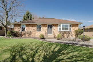 1210 Bonnie Ln, Cleveland, OH 44124