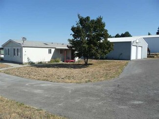 395 Harbor Blvd, Burbank, WA 99323