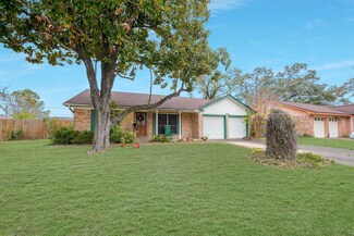 4206 Namora Ln, Houston, TX 77080