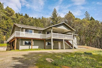 701 Round Prairie Rd, Wilderville, OR 97543