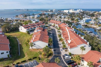 2363 Hanover Dr, Dunedin, FL 34698