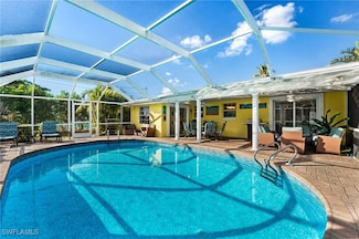 714 Sharar Ct, Cape Coral, FL 33904