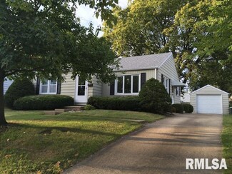 1123 E London Ave, Peoria Heights, IL 61616