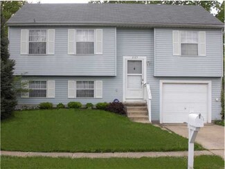 2165 Poplar St, Obetz, OH 43207
