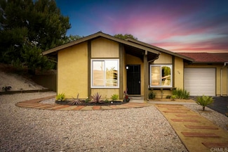 1744 Round Tree Dr, Oceanside, CA 92056