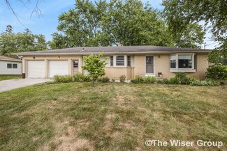 1146 Maplerow Ave NW, Grand Rapids, MI 49534