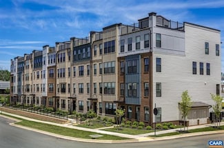 828 Wesley Ln Unit B, Charlottesville, VA 22911