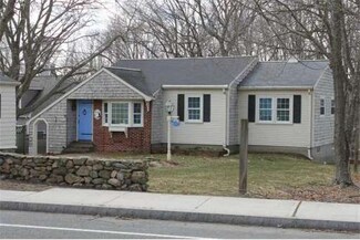 1752 Meridian St, Fall River, MA 02720