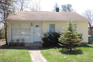 10141 Albany St, Oak Park, MI 48237
