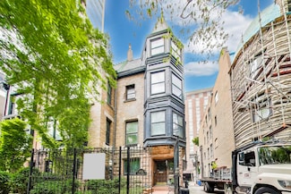 1312 N Astor St, Chicago, IL 60610