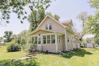 216 1st St SE, Rothsay, MN 56579