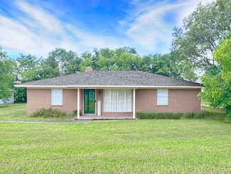 303 Luby Dr, Tom Bean, TX 75090