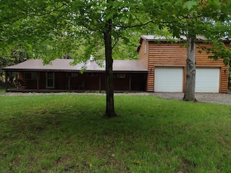 7129 Evergreen Ln, Fennville, MI 49408