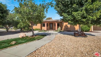 17839 Osborne St, Northridge, CA 91325