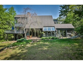 16 Rocky Hill Rd, Essex, MA 01929
