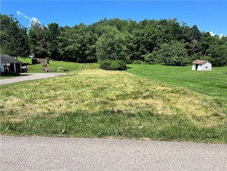 767 Evergreen Rd, Leechburg, PA 15656