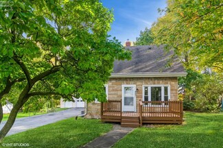 422 Oakland Ave, Sandusky, OH 44870
