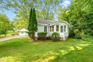 1031 Betterly Rd, Springfield, MI 49037