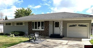 304 304 St W, New Ulm, MN 56073