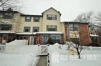 38 Covington Ct, East Brunswick, NJ 08816