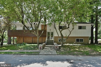 1556 Coolidge Ave, Abington, PA 19001