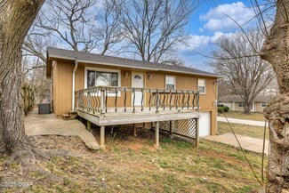 1602 Greenwood Blvd, Neosho, MO 64850