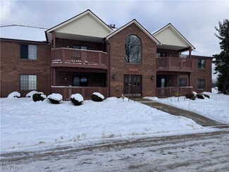 8663 Scenicview Dr, Broadview Heights, OH 44147