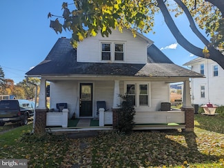 226 Main St, Oakland Mills, PA 17076