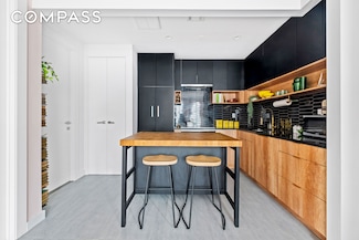 135 Johnson Ave Unit 1, Williamsburg, NY 11206