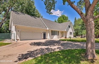 1801 5th Ave NW, East Grand Forks, MN 56721