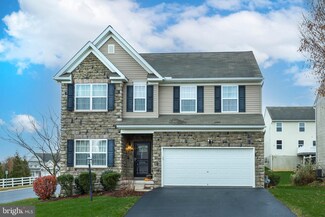 734 Bridle Wreath Ln, Lancaster, PA 17601