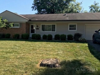65 Blackstone Dr, Dayton, OH 45459