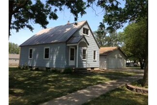 305 Hager St W, Grand Junction, IA 50107