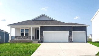 7107 Artesa Bell Dr SW, Cedar Rapids, IA 69706