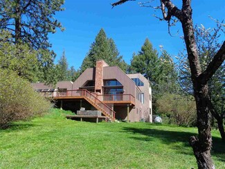 1009 Birdsong Ln, Moscow, ID 83843