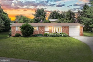 2474 Kotur Ave, York, PA 17408