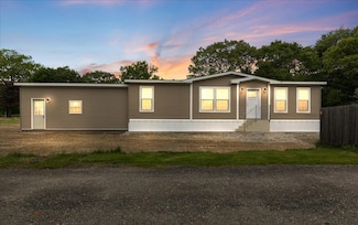 6 Kristopher Dr, Hampstead, NH 03841