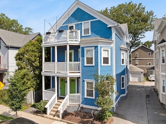 202 Rochambeau Ave Unit 2, Providence, RI 02906