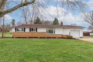 3267 Nidover Dr, Akron, OH 44312